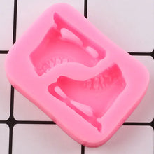 Load image into Gallery viewer, Cool Roller Skates Silicone Dessert Molds - Ailime Designs