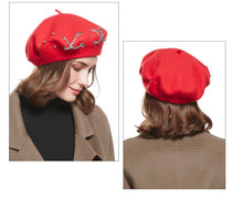 Load image into Gallery viewer, Women&#39;s Cashmere Beret Caps w/ Chain-link Design