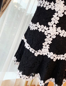 Classic Style Women's Vine Trim Design Petal Sleeve Lace Dresses