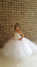 Load image into Gallery viewer, Adorable Children&#39;s Flower Girl Dresses - Ailime Designs