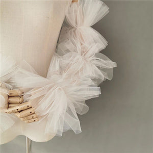 Bridal Lace Trim Gloves – Fine Quality Wedding Accessories