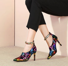 Load image into Gallery viewer, Women&#39;s Graffiti Print Design Strap Ankle Pumps