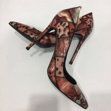 Load image into Gallery viewer, Women&#39;s Patent Leather Animal Block Design Pumps