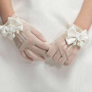 Bridal Lace Trim Gloves – Fine Quality Wedding Accessories