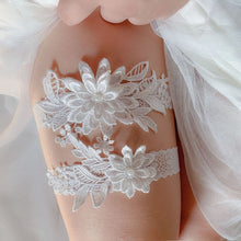 Load image into Gallery viewer, Bridal Accessories – Traditional Wedding Garter Belts