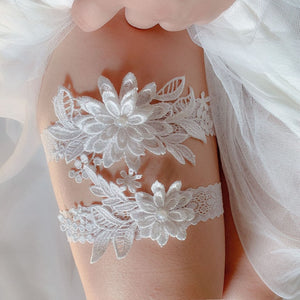 Bridal Accessories – Traditional Wedding Garter Belts