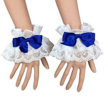 Load image into Gallery viewer, Bridal Lace Trim Gloves – Fine Quality Wedding Accessories