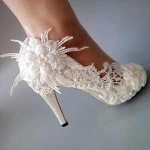 Women’s Beautiful Lace Design Shoes – Fashion Footwear