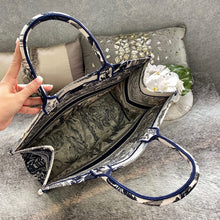 Load image into Gallery viewer, Women’s Adorable Purses –Creative Design Accessories