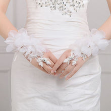 Load image into Gallery viewer, Bridal Lace Trim Gloves – Fine Quality Wedding Accessories