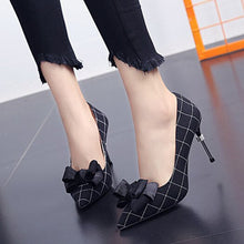 Load image into Gallery viewer, Women&#39;s Plaid Print Design Ribbon Bow Pumps